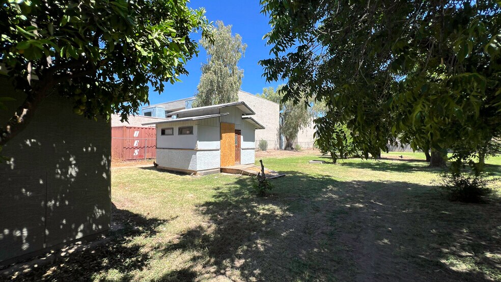 More Photos Of 958 W Main St, Mesa Flex For Lease