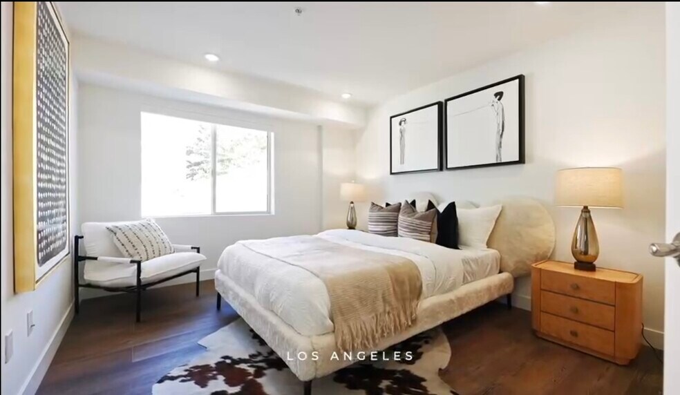 More Photos Of 1245 N New Hampshire Ave, Los Angeles Apartments For Sale