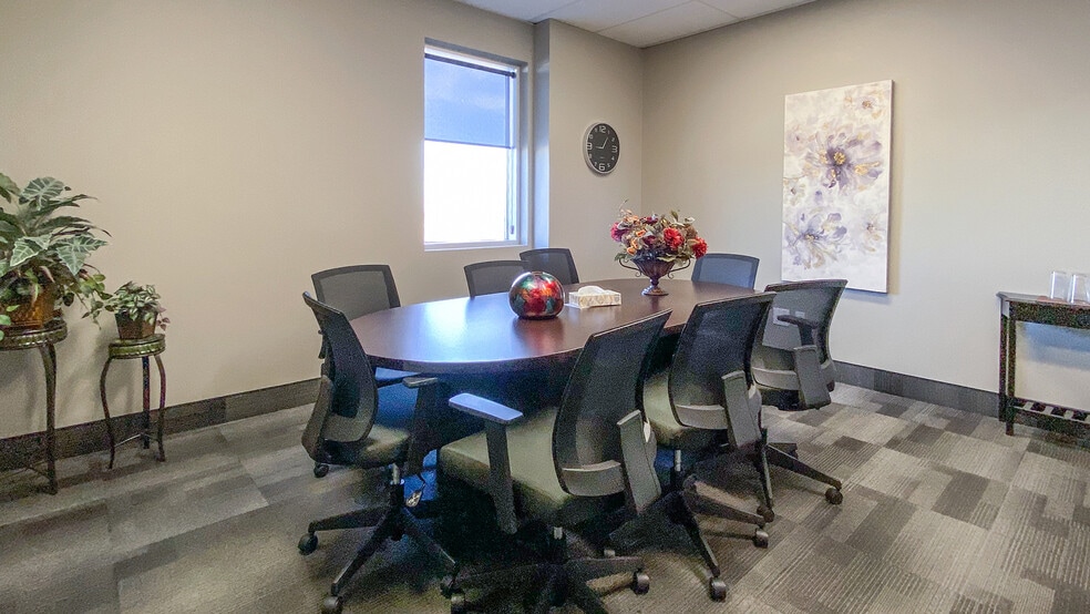 More Photos Of 111 Broadway Blvd, Strathcona County Office For Lease