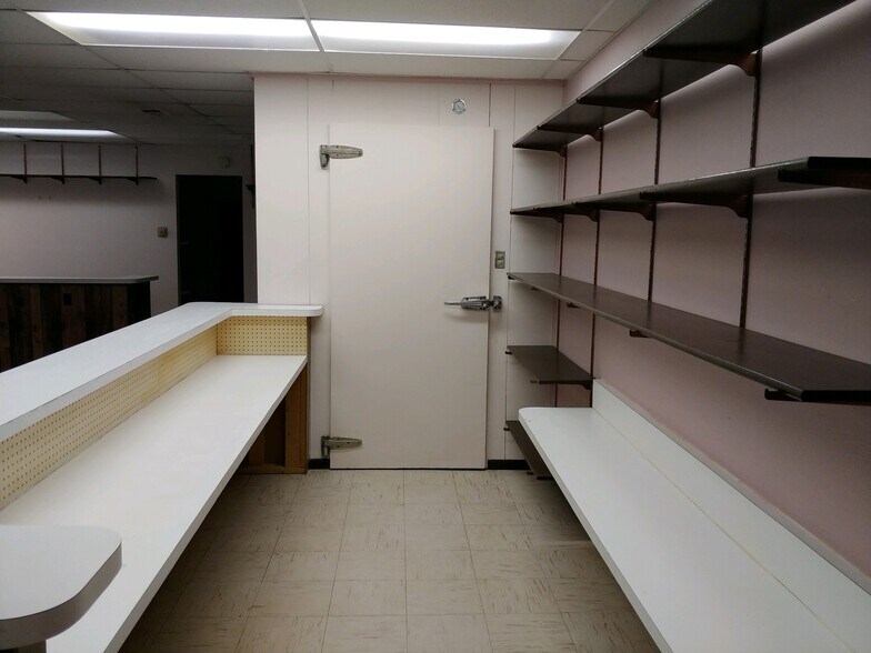 More Photos Of 750 US Highway 36, Byers Storefront Retail Residential For Sale