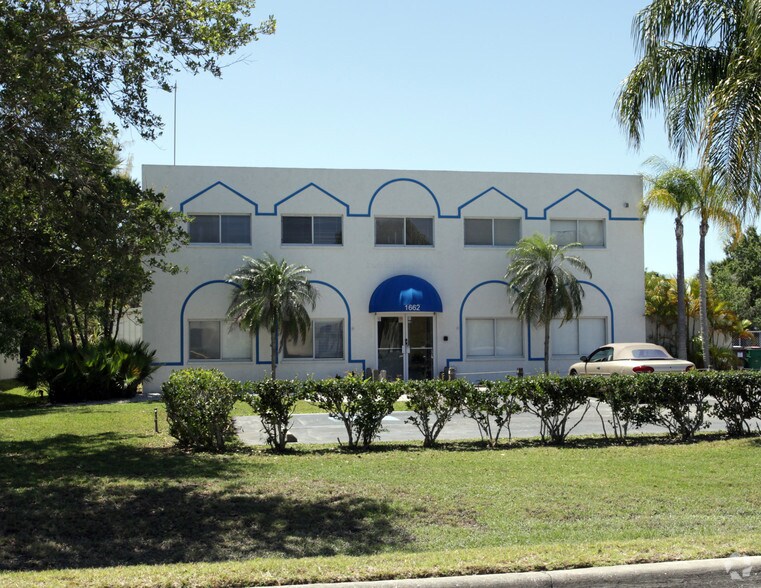 More Photos Of 1662 Independence Blvd, Sarasota Industrial For Sale