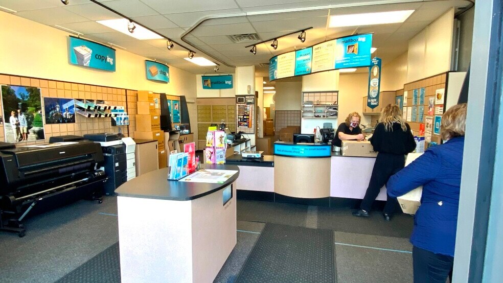 More Photos Of 2789 E State St, Salem Unknown For Lease