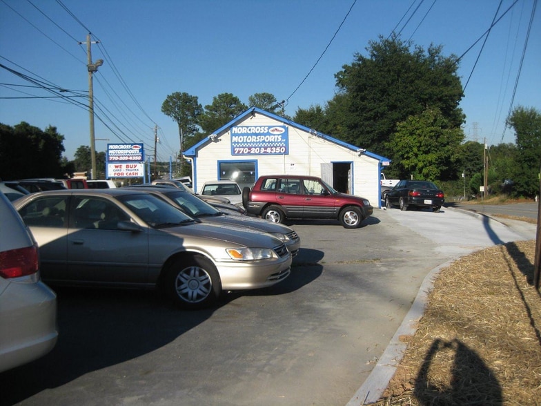 Primary Photo Of 5358 Buford Hwy, Norcross Auto Dealership For Sale
