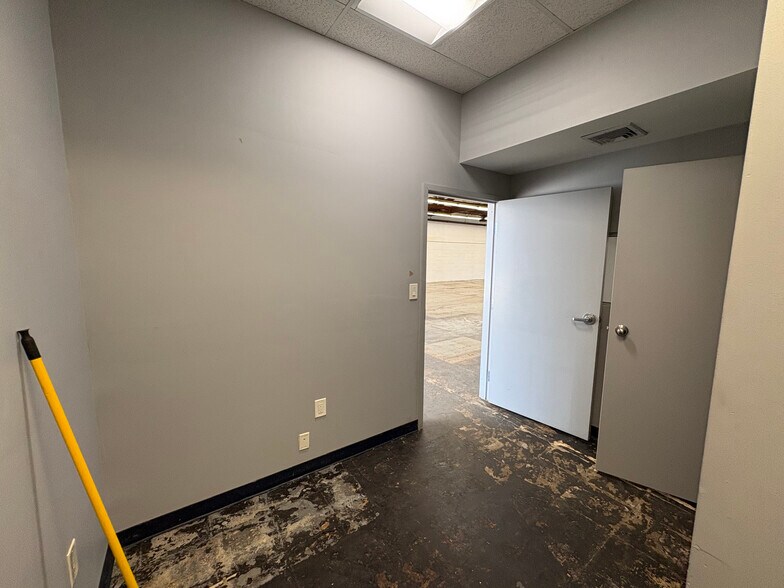 More Photos Of 815 Asbury Ave, Asbury Park Freestanding For Lease