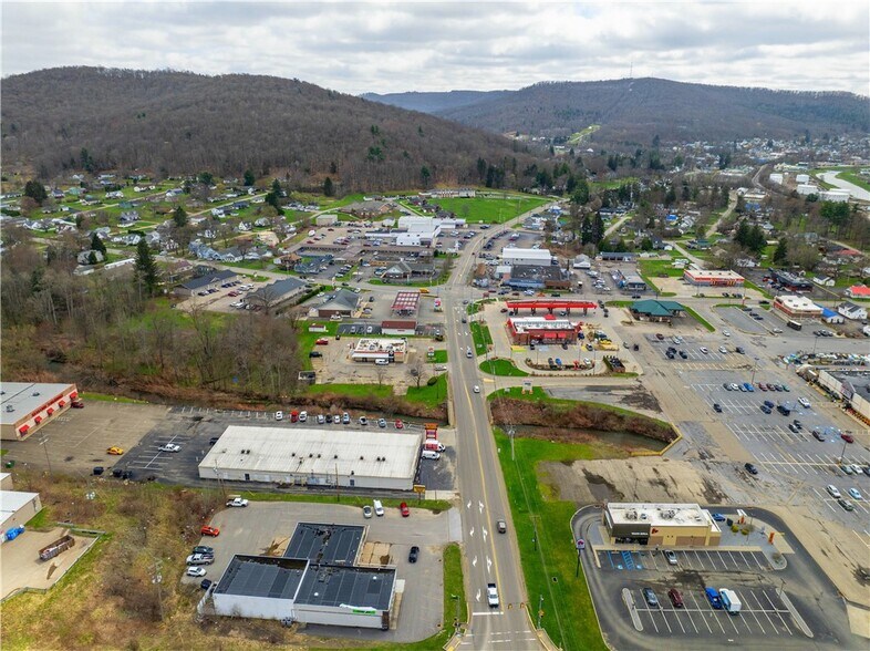 More Photos Of 1020 E Main St, Bradford Storefront For Sale