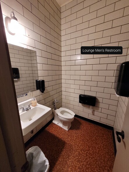 More Photos Of 615 E 3rd St, Kimball Restaurant For Sale