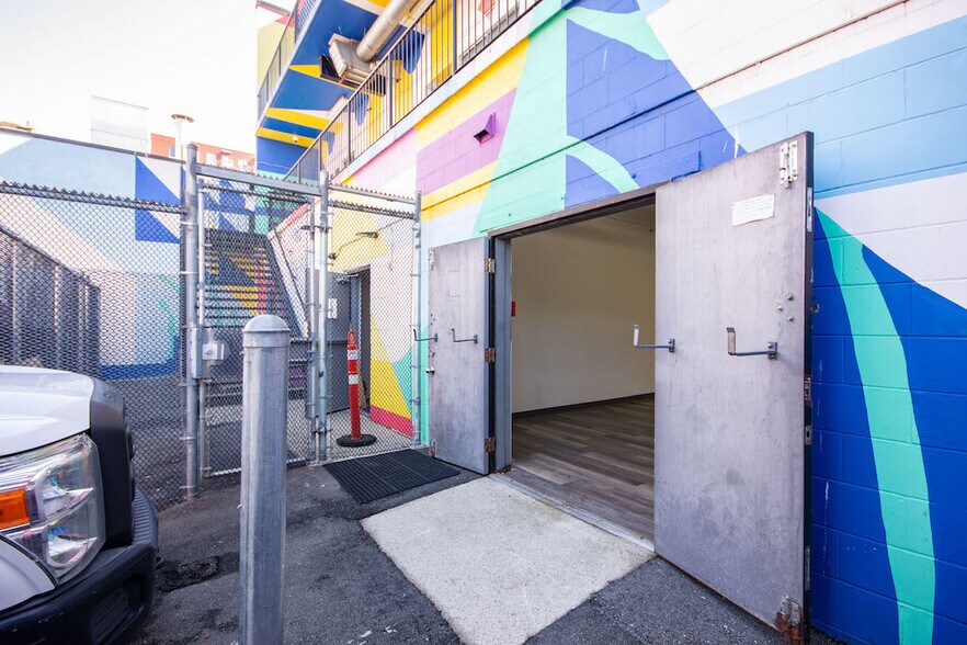 More Photos Of 873-883 E Hastings St, Vancouver Office For Lease