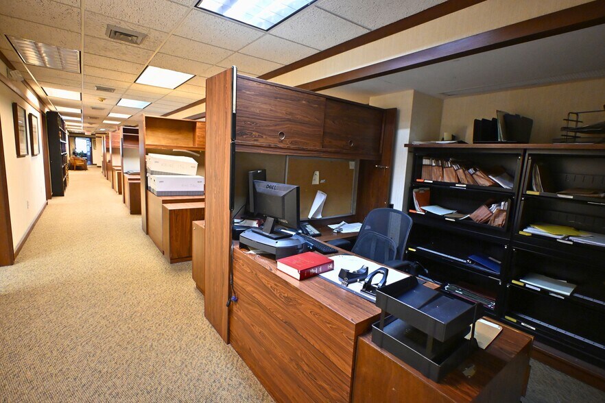 More Photos Of 2650 Biscayne Blvd, Miami Office For Lease