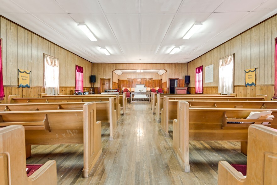 More Photos Of 4633 Wichita St, Fort Worth Religious Facility For Lease