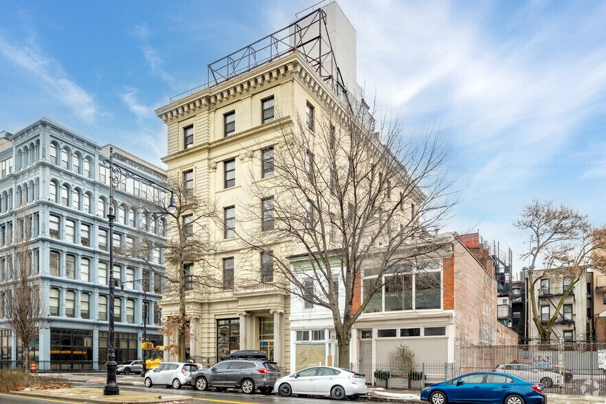 More Photos Of 134 Broadway, Brooklyn Office For Lease