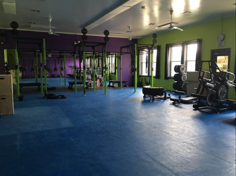 More Photos Of 105 Warwick St, Lititz Freestanding For Sale