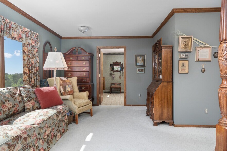 More Photos Of 10343 E Hilltop Rd, Suttons Bay Winery Vineyard For Sale