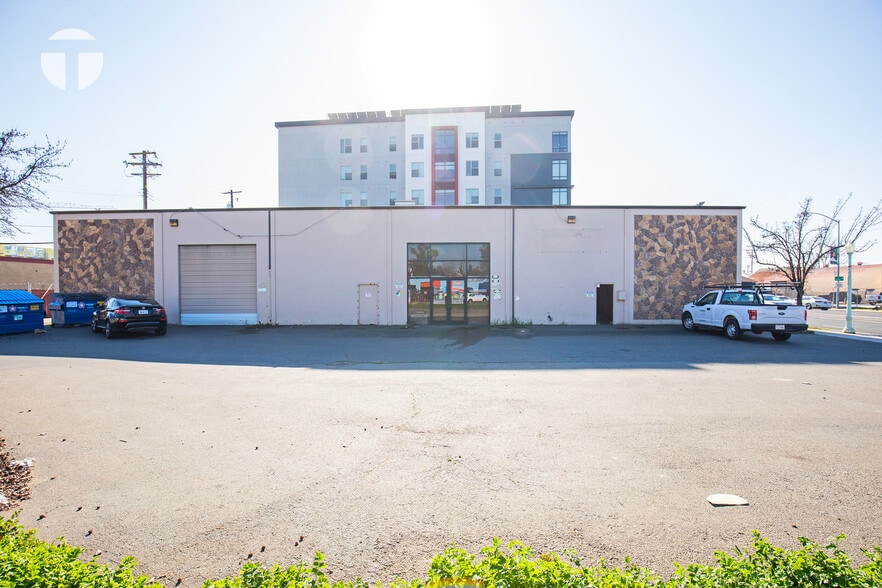 More Photos Of 6500 Elvas Ave, Sacramento Warehouse For Lease