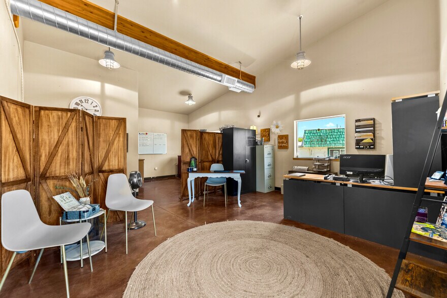 More Photos Of 911 19th Ave, Oroville Freestanding For Sale