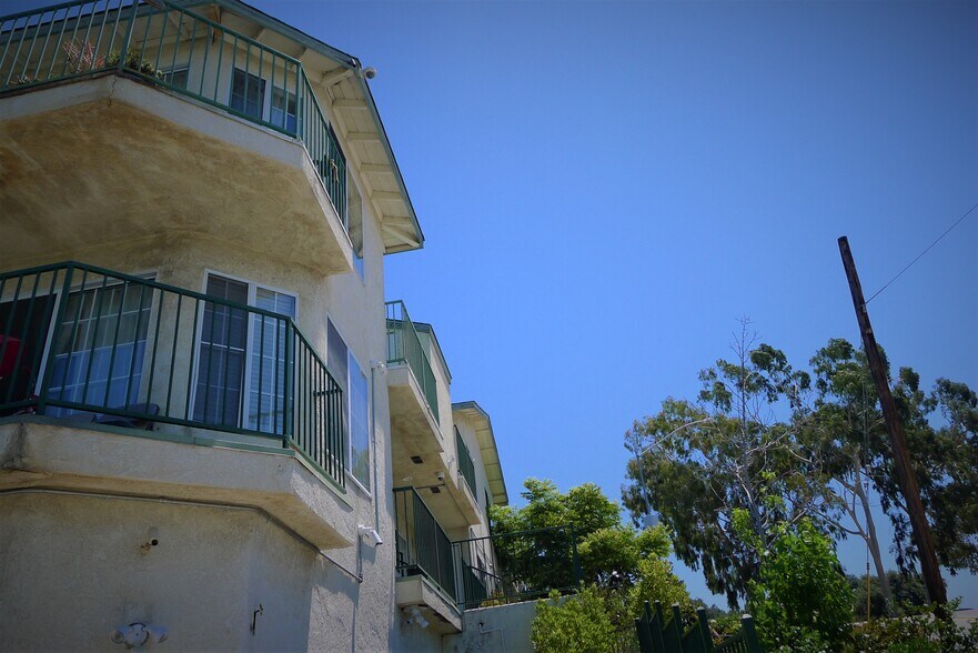 More Photos Of 4210 52nd St, San Diego Apartments For Sale