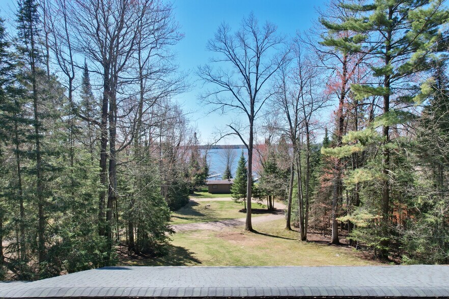 More Photos Of 8475 Hillcrest Ln, Saint Germain Hotel For Sale