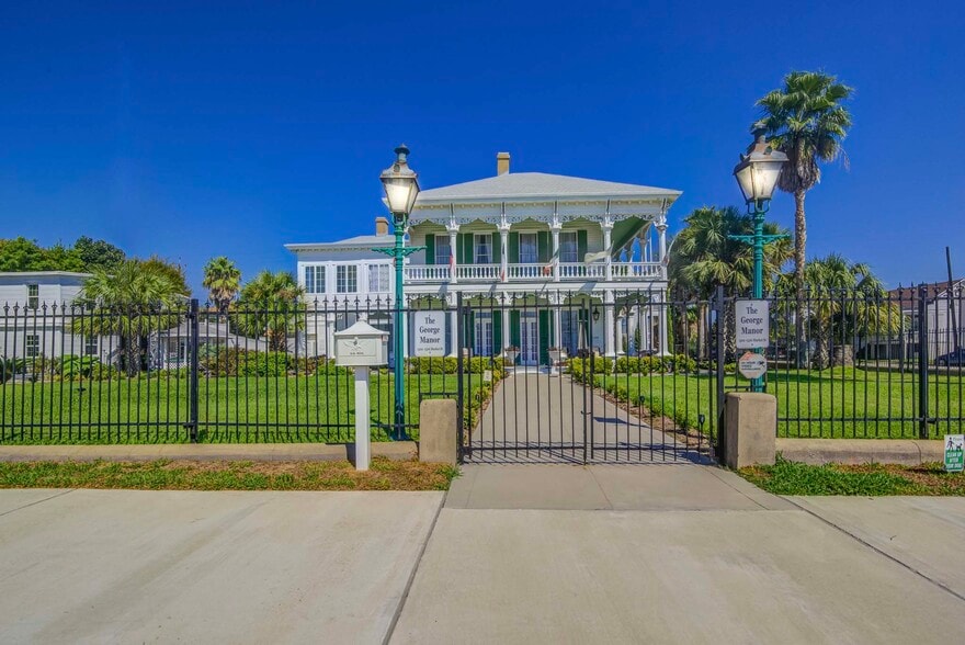 Primary Photo Of 1502 Market St, Galveston Hospitality For Sale