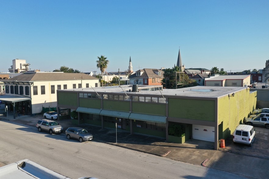 Primary Photo Of 2415 Church St, Galveston Light Distribution For Lease