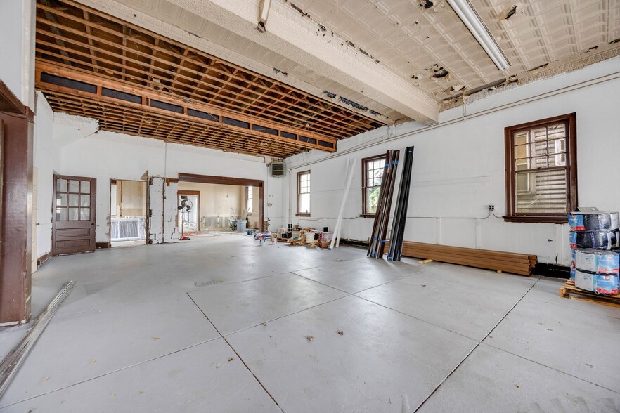 More Photos Of 640 N Broad St, Woodbury Police Fire Station For Sale