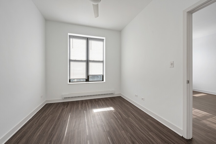 More Photos Of 4659 S Drexel Blvd, Chicago Apartments For Sale