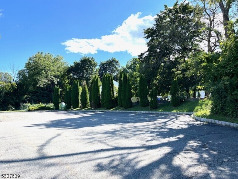 More Photos Of 165 State Rt 23, Franklin Healthcare For Sale