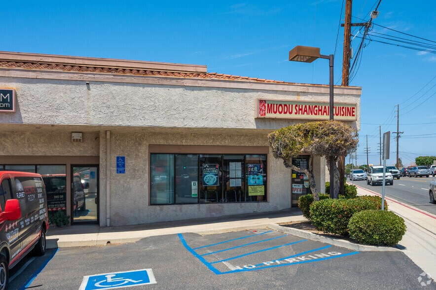 More Photos Of 2408-2418 Lomita Blvd, Lomita Storefront For Lease