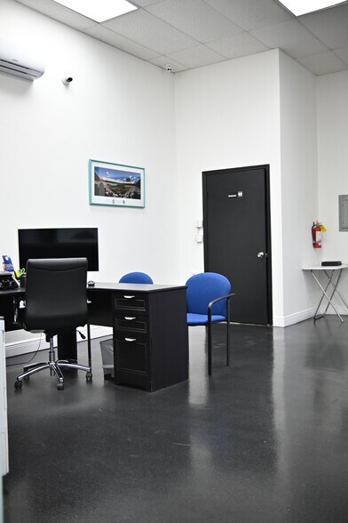 More Photos Of 4200-4250 NW 72nd Ave, Miami Warehouse For Sale