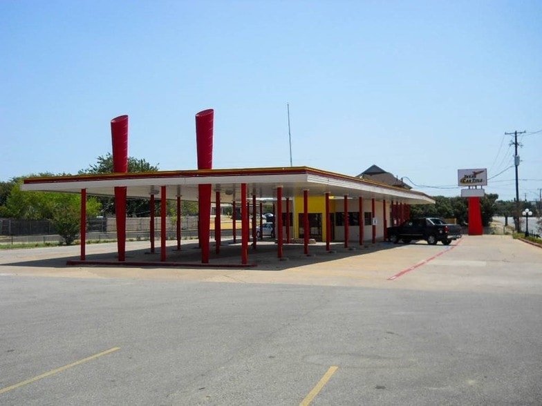 More Photos Of 6001 Watauga Rd, Watauga Freestanding For Sale