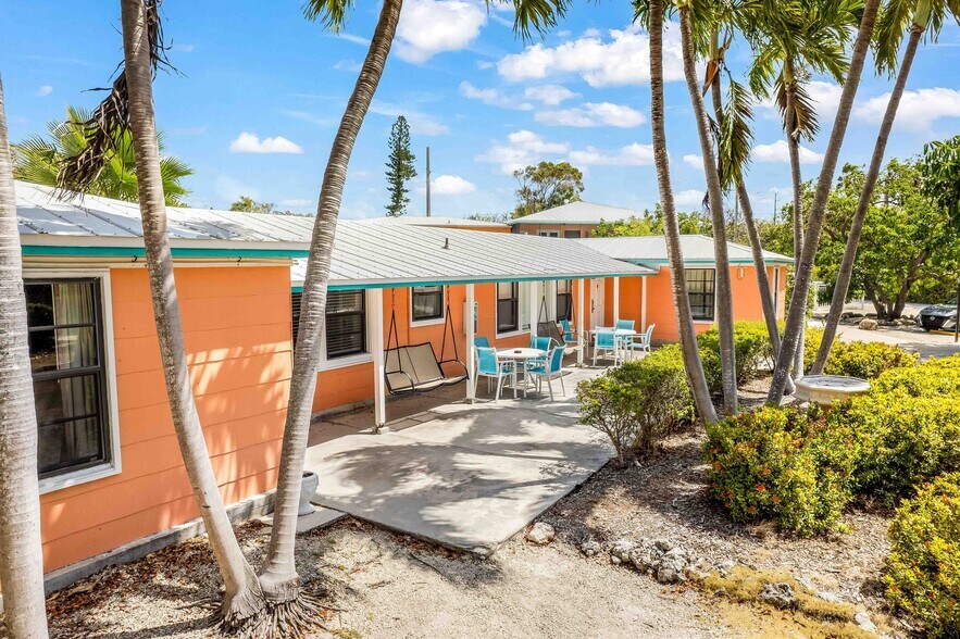 More Photos Of 97850 Overseas Hwy, Key Largo Hotel For Sale
