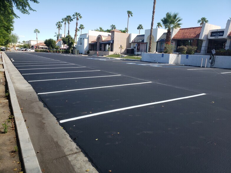 More Photos Of 73160 El Paseo, Palm Desert Storefront For Lease