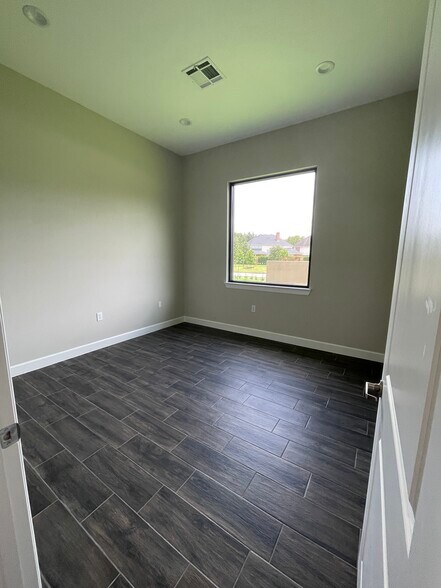 More Photos Of 4220 Cartwright Rd, Missouri City Medical For Sale