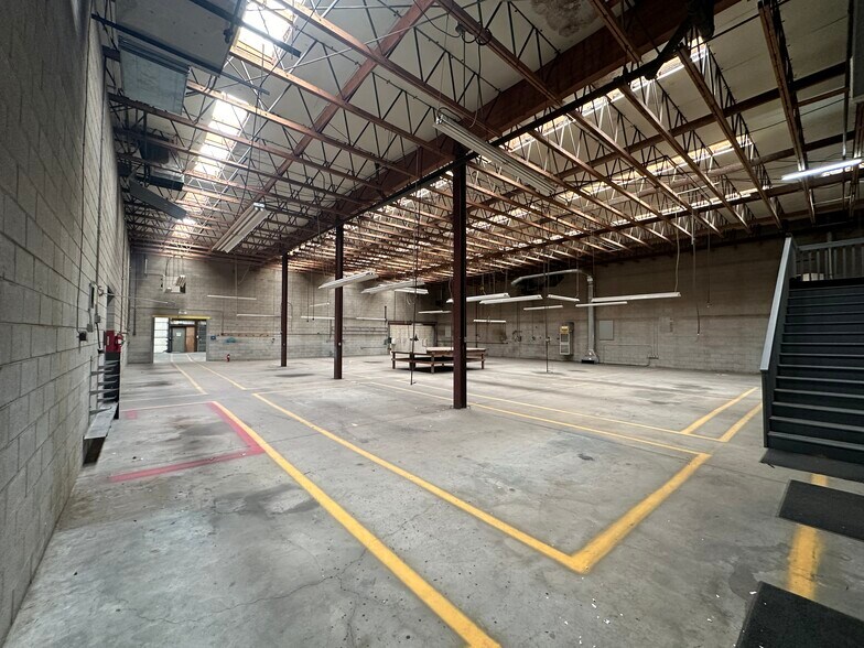 More Photos Of 352 Van Buren Ave, Salt Lake City Manufacturing For Sale