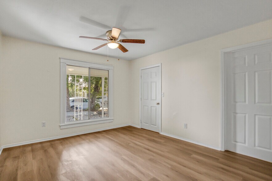 More Photos Of 2947 West Blvd, Los Angeles Apartments For Sale