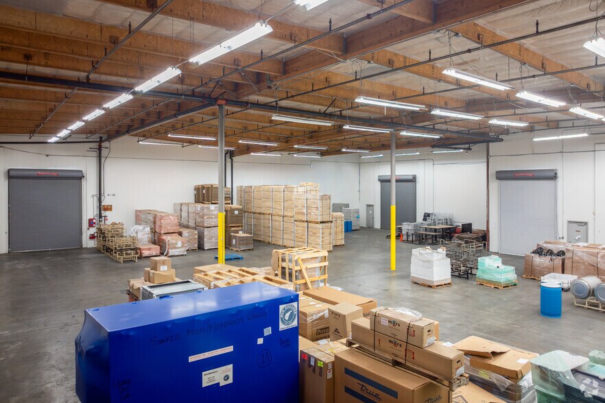 More Photos Of 27949 Diaz Rd, Temecula Warehouse For Lease