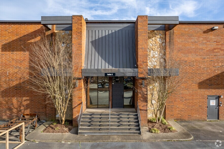 More Photos Of 2775 Bankers Industrial Dr, Atlanta Distribution For Lease