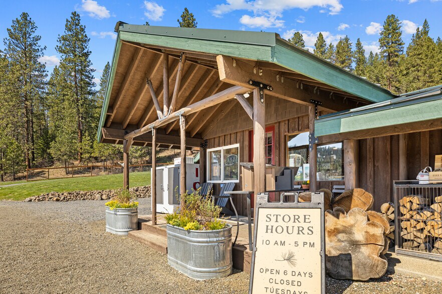 More Photos Of 10692 Teanaway Rd, Cle Elum Convenience Store For Sale