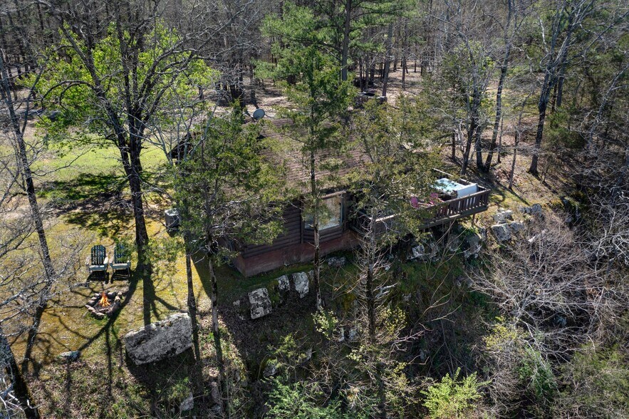 More Photos Of 68438 Eagle Creek Dr, Smithville Hotel For Sale