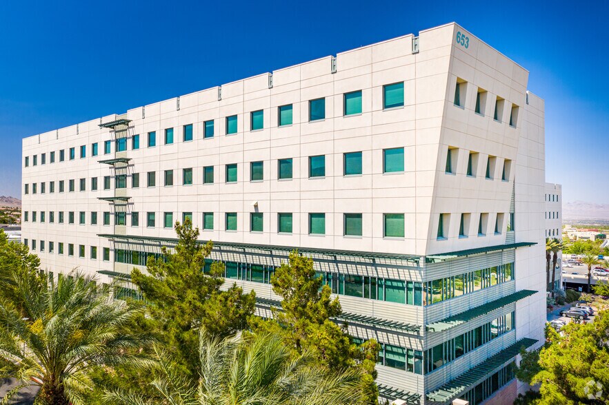 Primary Photo Of 653 N Town Center Dr, Las Vegas Medical For Lease