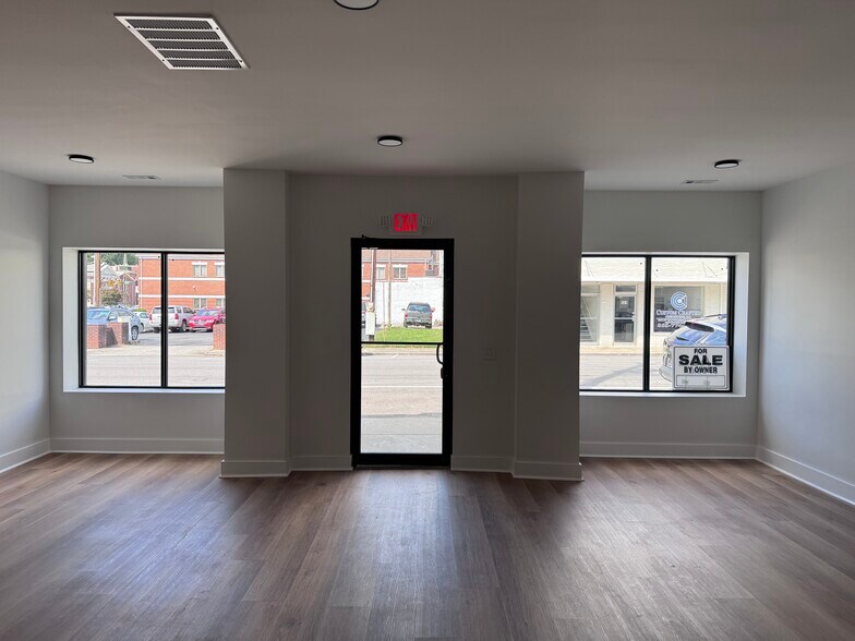 More Photos Of 118 McSween Ave, Newport Office For Sale