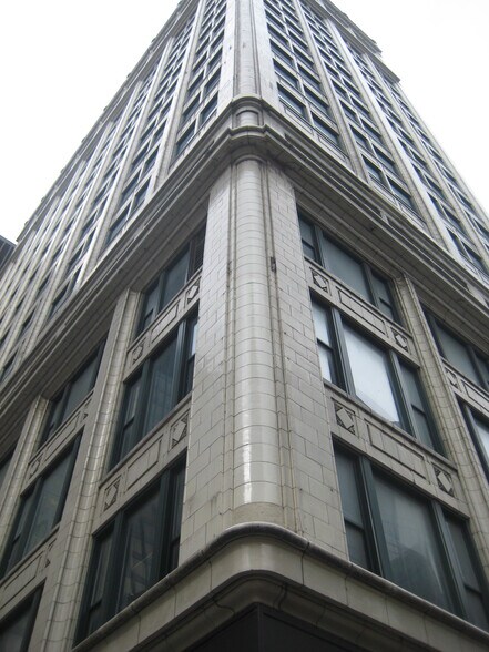 More Photos Of 202-220 South State Street, Chicago Specialty For Sale