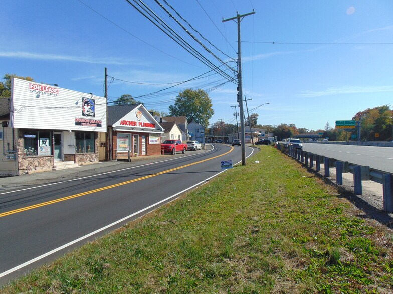 More Photos Of 32b Old Matawan Rd, Old Bridge Storefront Retail Office For Lease