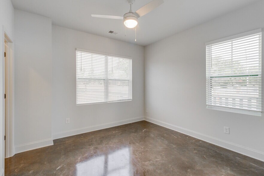More Photos Of 402 S Saluda Ave, Columbia Apartments For Sale
