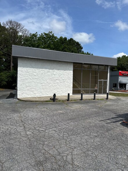 Primary Photo Of 2655 S Cobb Dr SE, Smyrna Medical For Lease