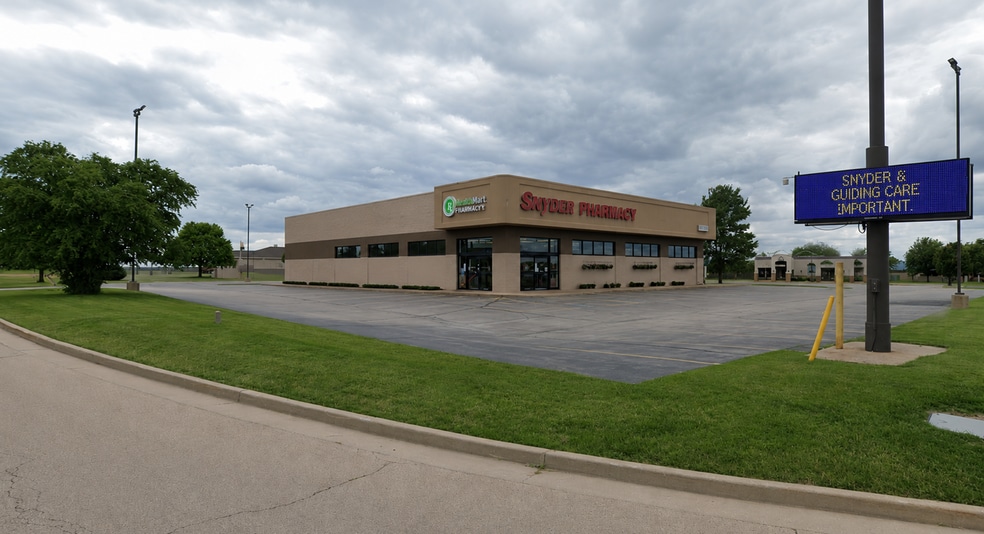 Primary Photo Of 101 Landmark Dr, Winnebago Drugstore For Sale