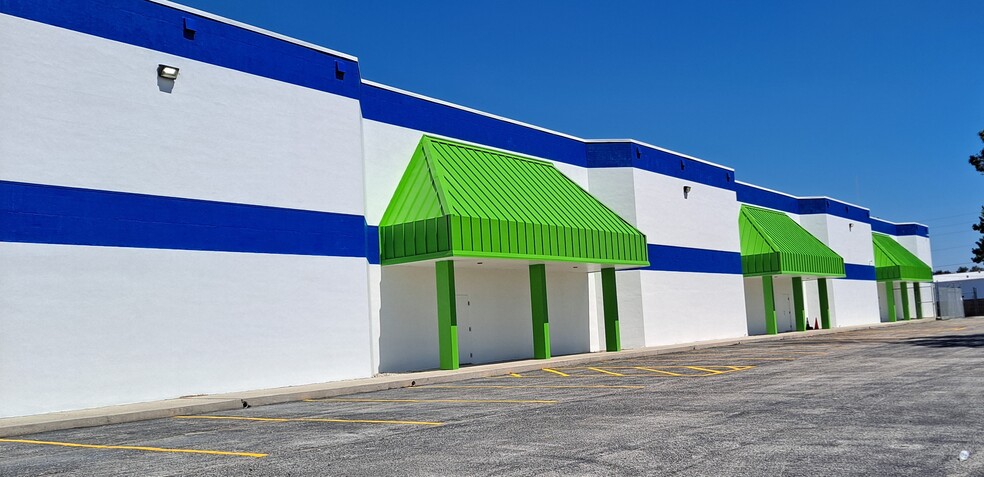 Primary Photo Of 13701 N 66th St, Largo Warehouse For Lease