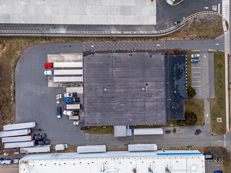More Photos Of 3461 S Clinton Ave, South Plainfield Manufacturing For Lease