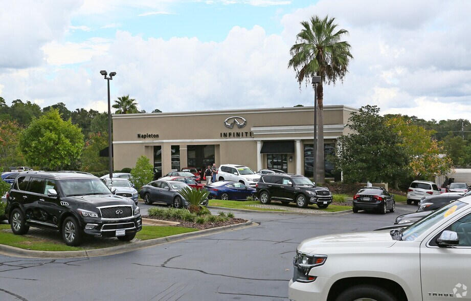 Primary Photo Of 3355 Capital Cir NE, Tallahassee Auto Dealership For Sale