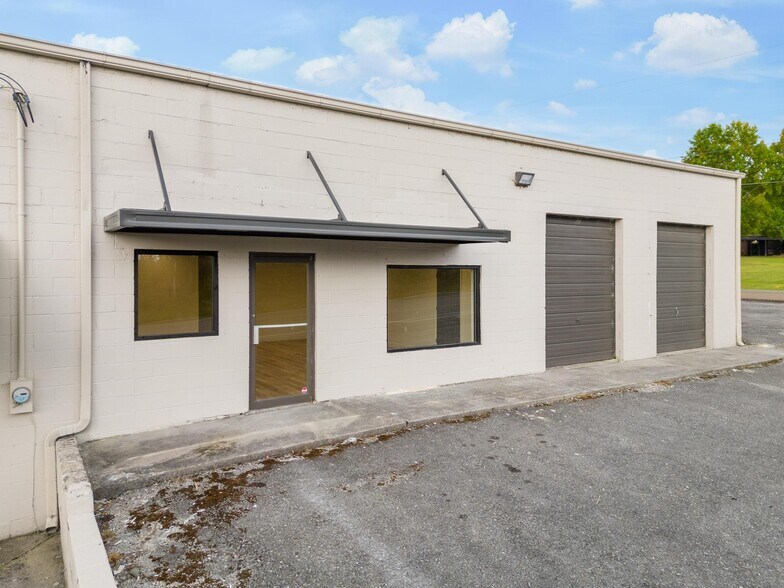 More Photos Of 175 NW Sequoia Rd, Cleveland Warehouse For Lease