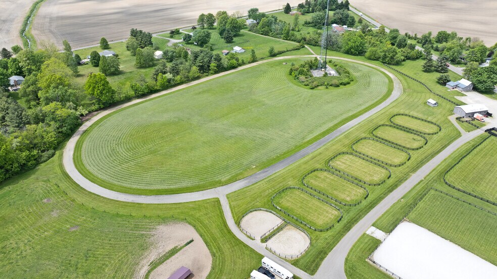 More Photos Of 9317 S Johnstown-Alexandria Rd, Johnstown Horse Stables For Sale