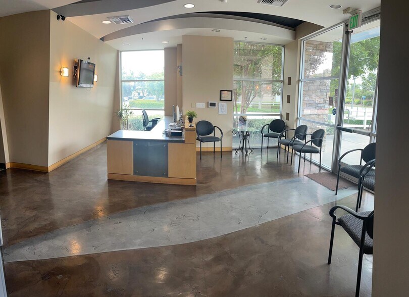 More Photos Of 14271 Fern Ave, Chino Warehouse For Lease